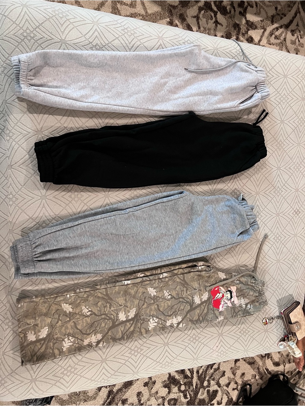 Matching set hoodies and sweats bundle
